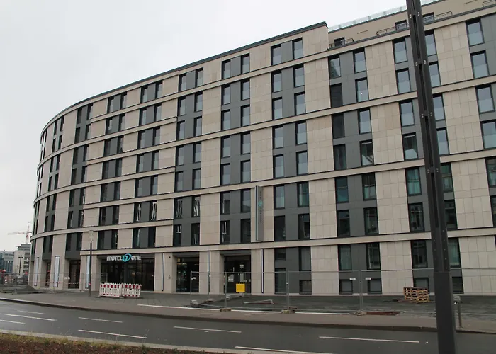 One Frankfurt-messe Otel
