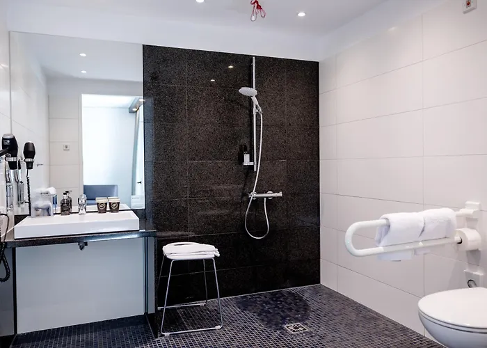 One Frankfurt-messe Hotel 3*